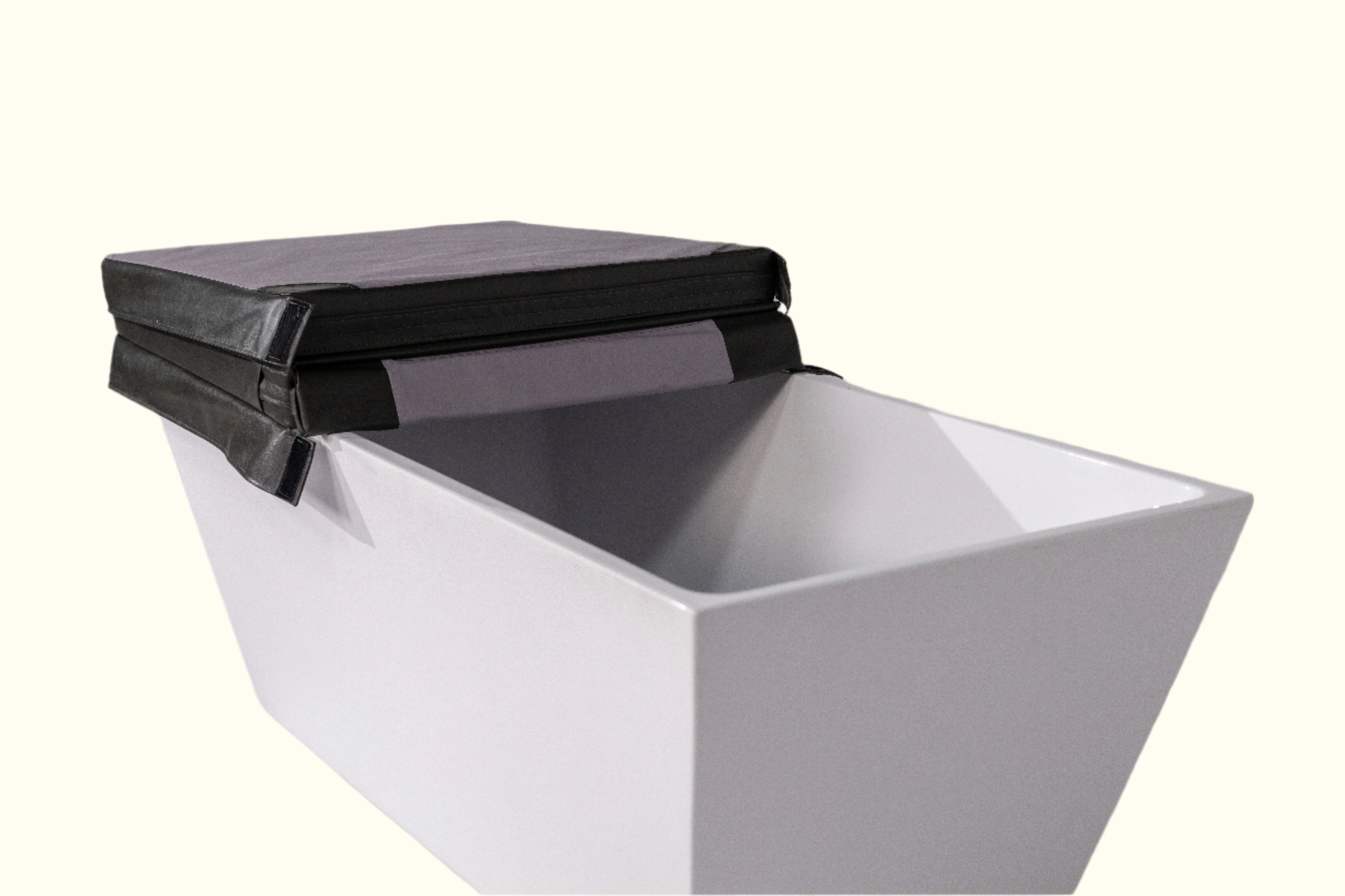 Affetto Classico Plunge | At-Home Hydrotherapy