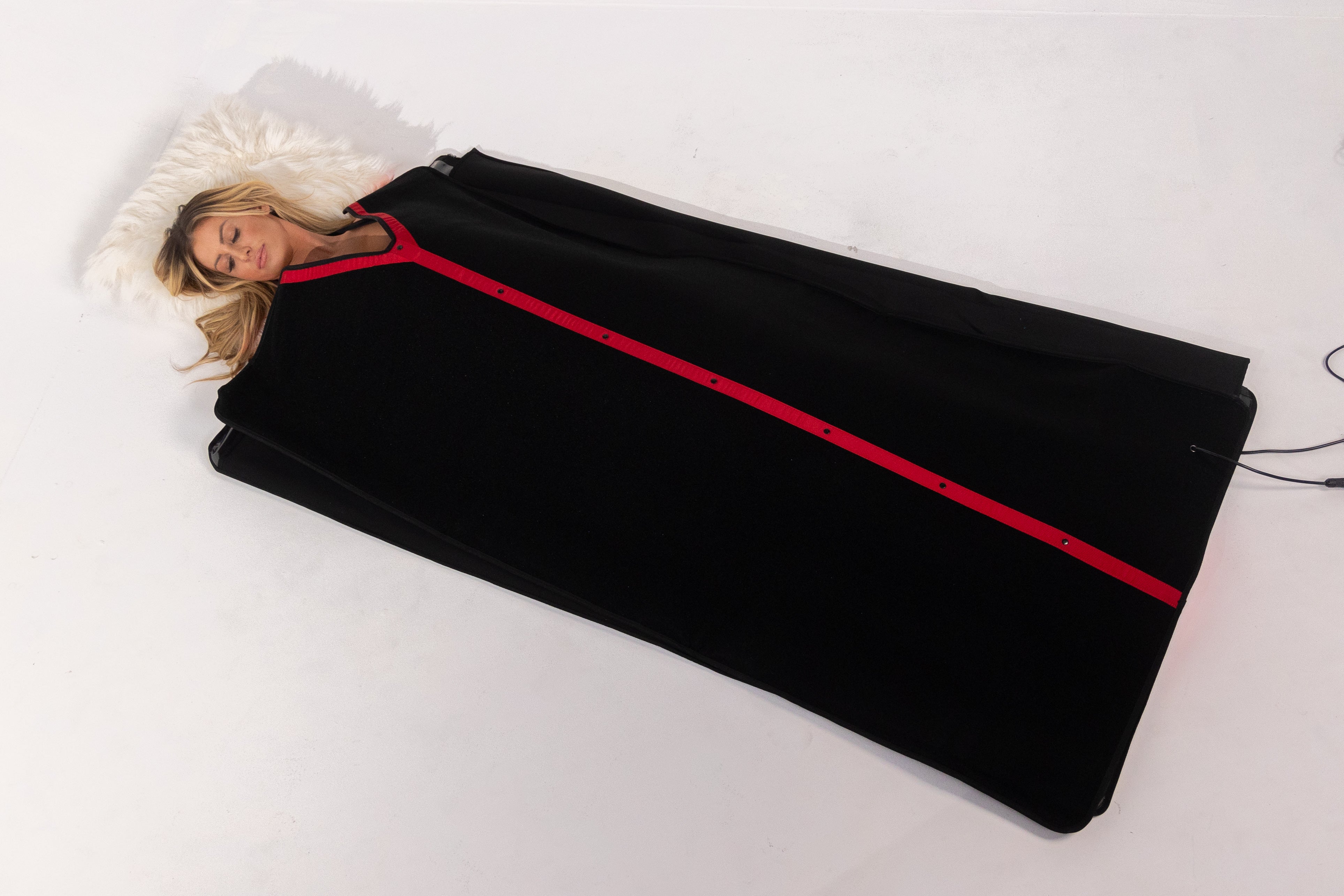 Affetto HaloWrap | Full-Body Regenerative Red Light Blanket