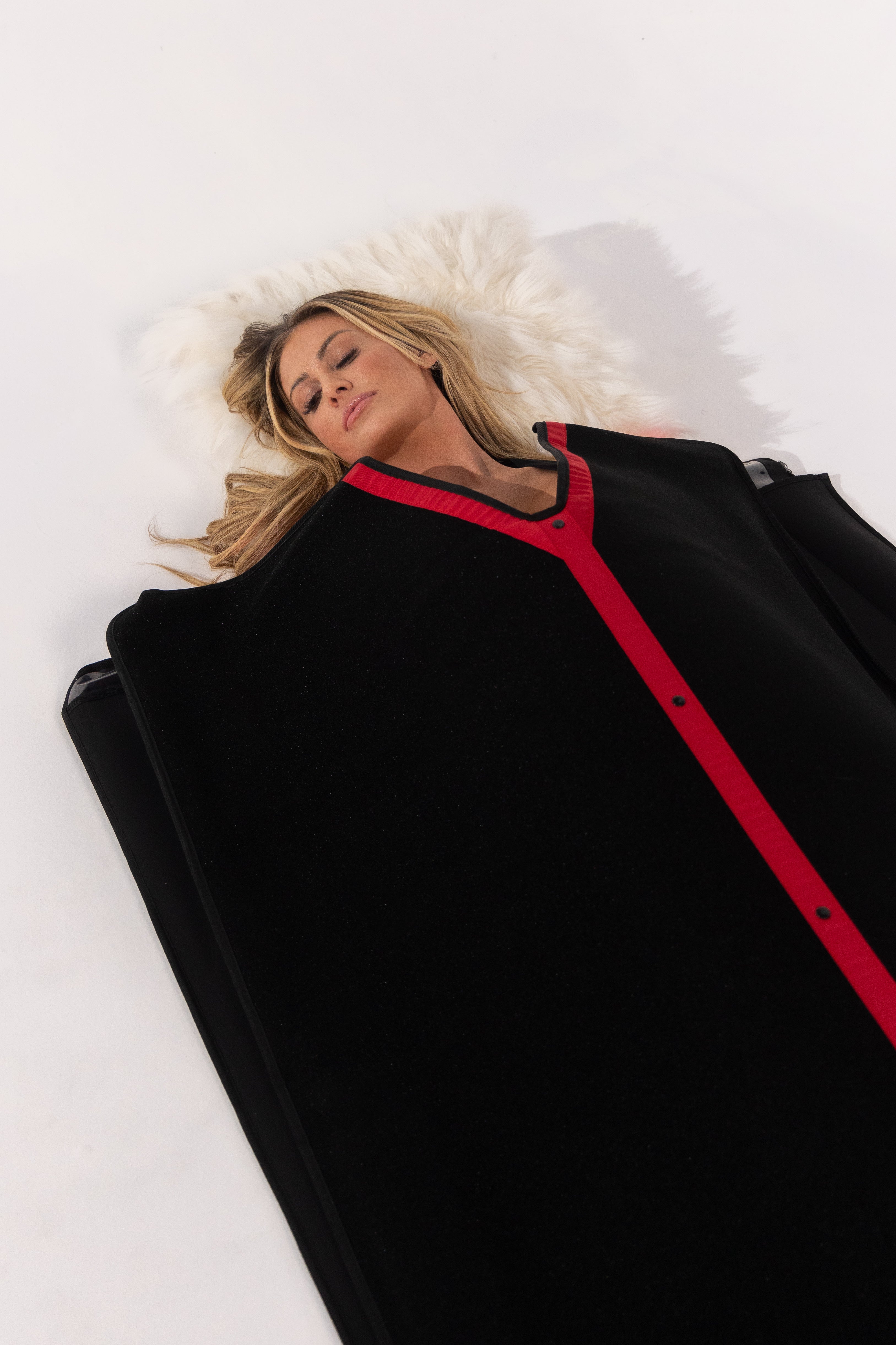 Affetto HaloWrap | Full-Body Regenerative Red Light Blanket